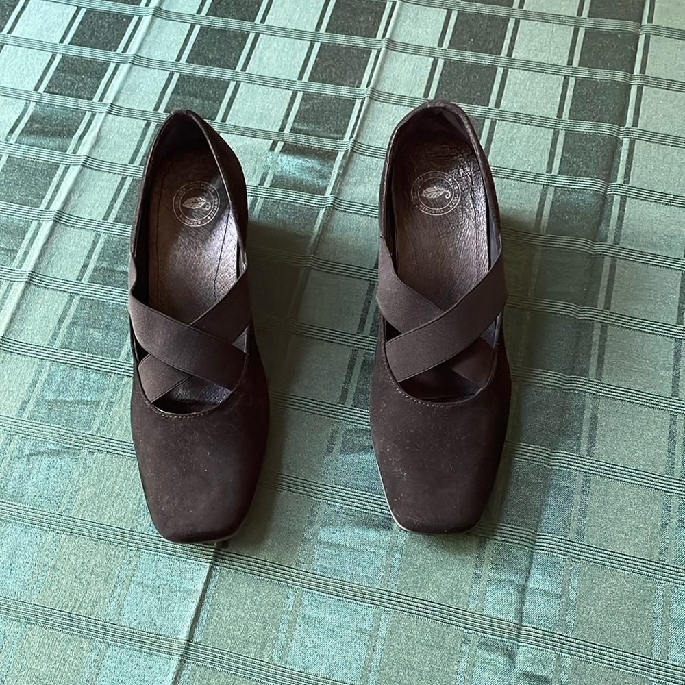 Nurture brand, Comfortable dressy black shoes, kid suede, size 8 M